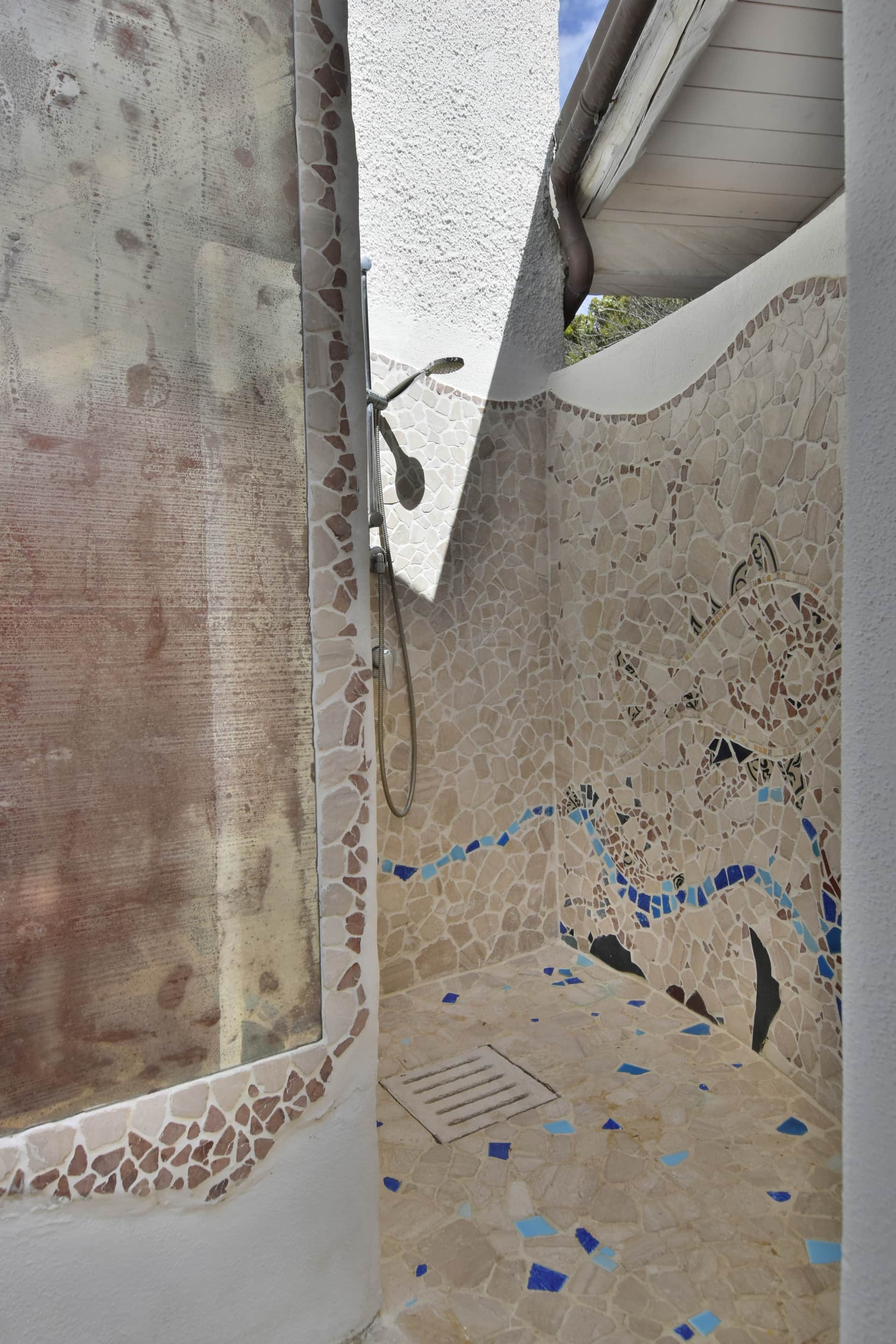 Douche extérieure